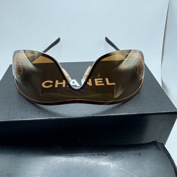 Chanel Sunglasses main image 4